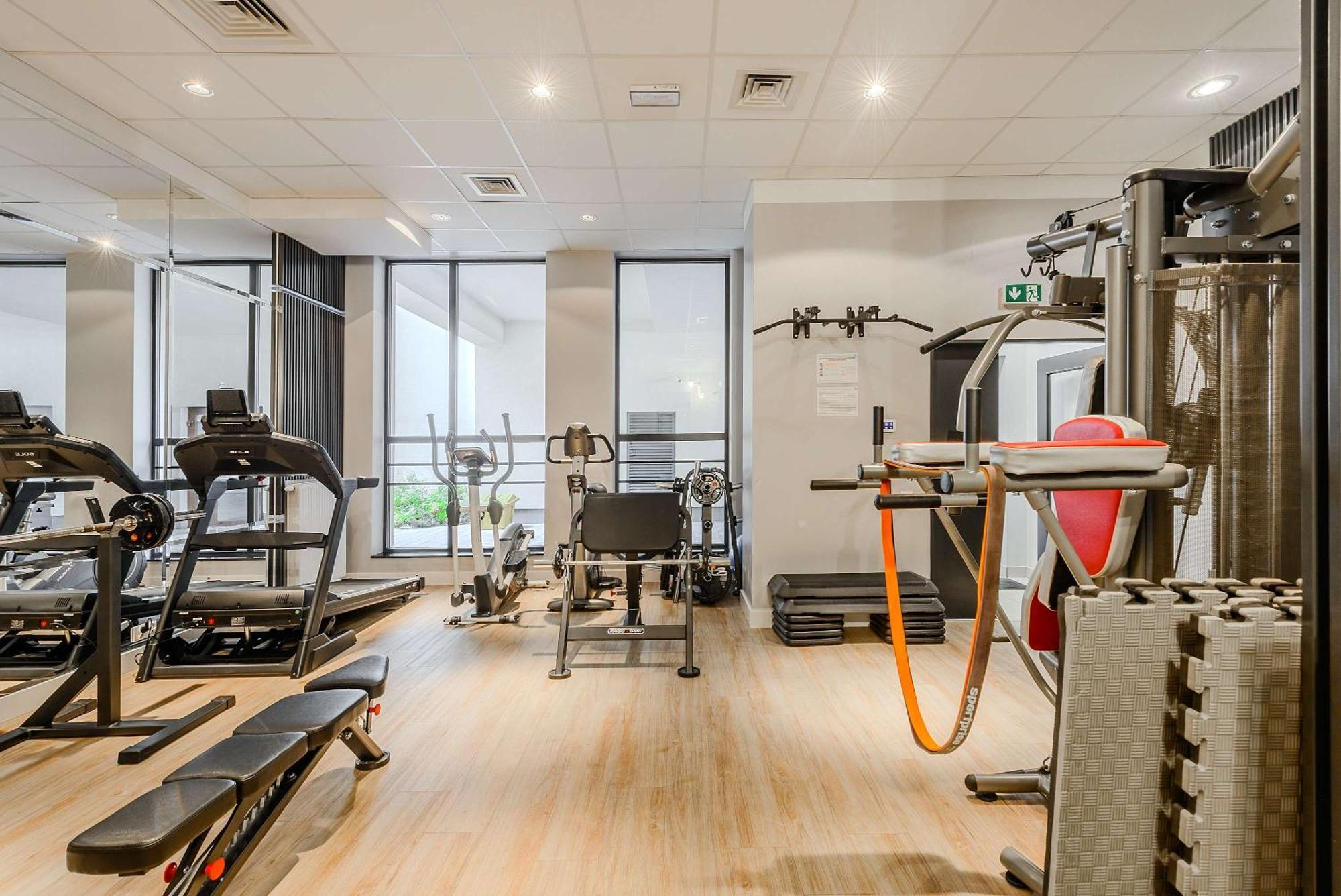 Cozy With Gym In The Center Warsaw
