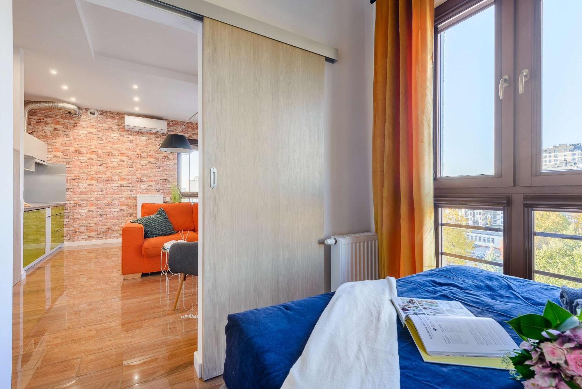 Cozy With Gym In The Center Apartment