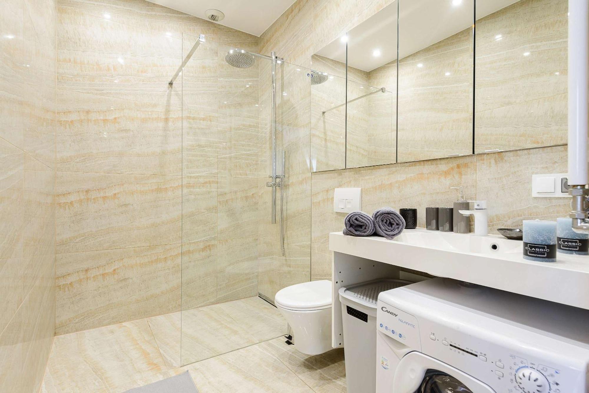 Cozy With Gym In The Center Apartament Warszawa