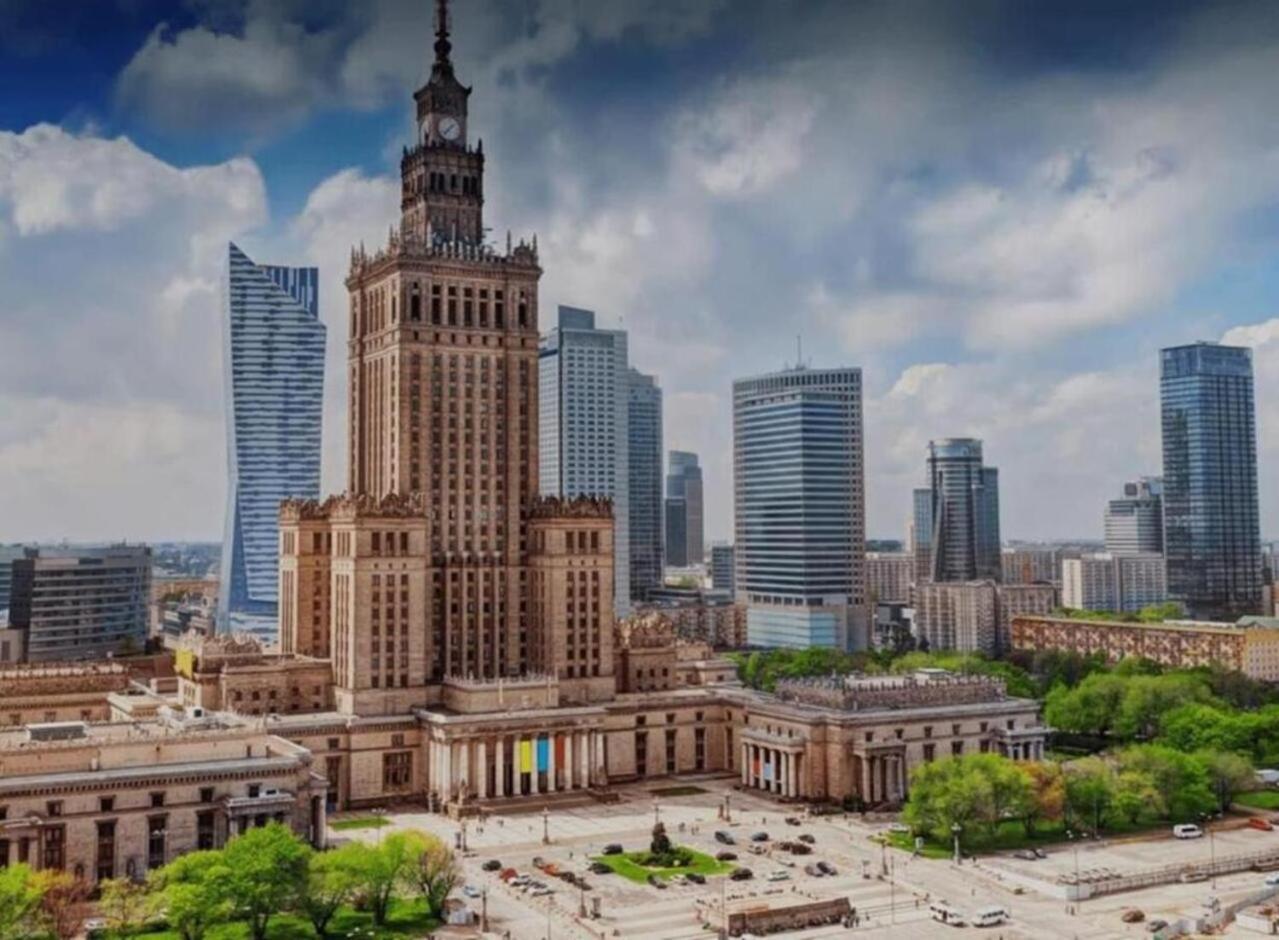 Cozy With Gym In The Center Warsaw